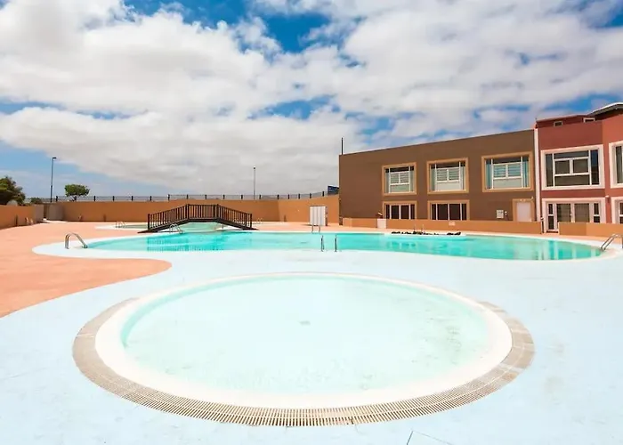 Las Dunas Corralejo Home With Swimming Pool